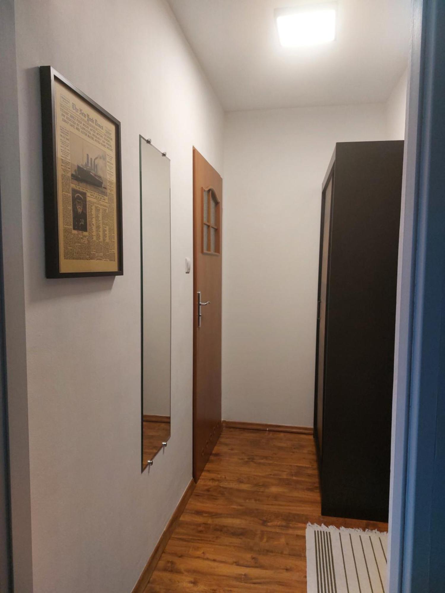 Apartament Studio 8 *